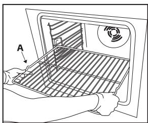 WHIRLPOOL AKZM 8530 - INSERTING WIRE SHELVES AND OTHER ACCESSORIES IN THE OVEN - 1