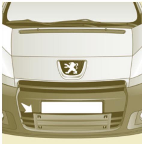 PEUGEOT EXPERT TEPEE 2011 - LE REMONTAGE DE LA ROUE RÉPARÉE - 2