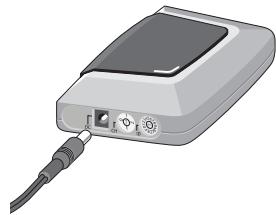 PHILIPS SBCLI900 - Connexion de l'adaptateur électrique - 1