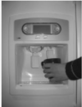 WHIRLPOOL LAVE-VAISSELLE 1 POSE LIBRE SUPREME CLEAN WRFE2816 - Pour prélever de l'eau - 1