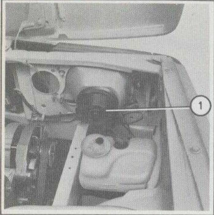RENAULT R11 - Petits incidents - 1
