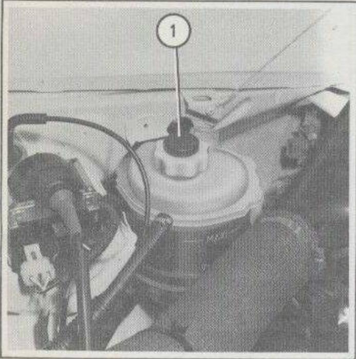RENAULT R11 - Avant le départ - 1