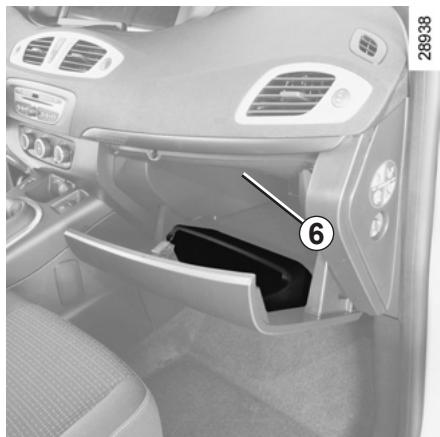 RENAULT SCENIC 3 2010 - ÉCLAIRAGE INTÉRIEUR (2/2) - 1