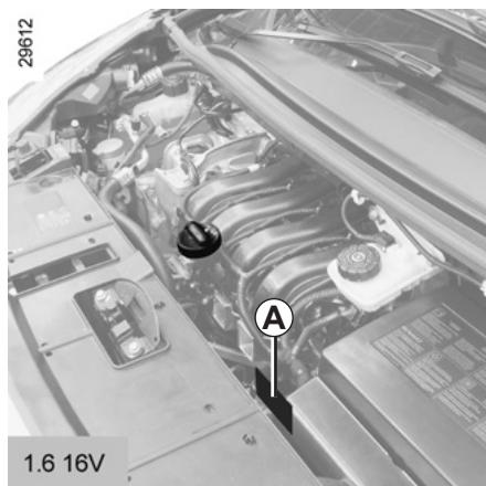 RENAULT SCENIC 3 2012 - PLAQUES D'IDENTIFICATION MOTEUR (1/2) - 3