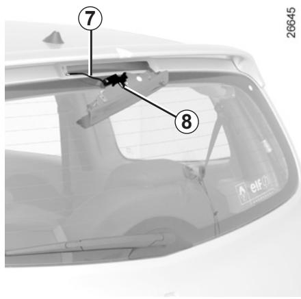 RENAULT TWINGO 2 2011 - Troisième feu de stop - 1
