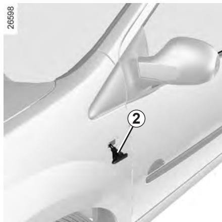 RENAULT TWINGO 2 2012 - RÉPÉTITEURS LATERAUX : remplacement des lampes - 2