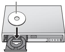 PANASONIC DMR-EH65 - Appuyez sur [▲ OPEN/CLOSE] sur l'appareil principal pour ouvrir le plateau, et introduisez un disque. - 1