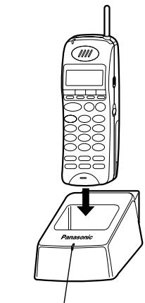 PANASONIC KXTD816GE - Aufladen des Akkus - 3