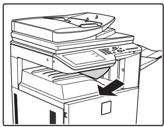 SHARP MX-2614N/3114N - Papierstau im Papierausgabebereich - 1
