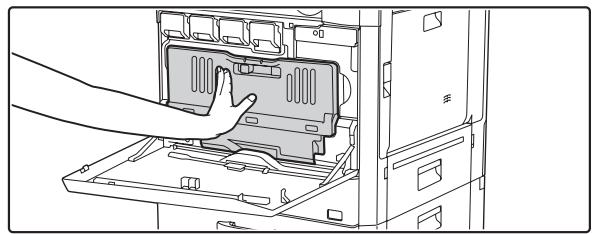 SHARP MX-2614N/3114N - Montieren Sie den Behälter für Abfall-Toner. - 1