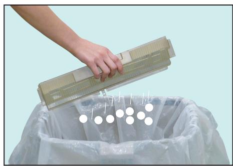 PANASONIC DP-C322 - Mise au rebut des résidus de perforation - 1