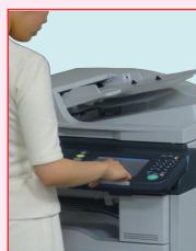 PANASONIC DP-C323 - Réglage de l'inclinaison du panneau de commandes - 3