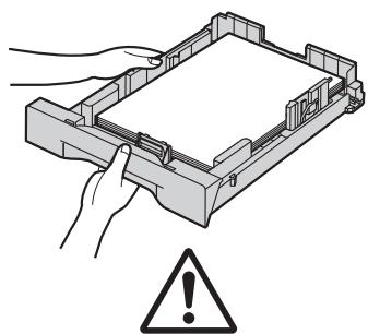 PANASONIC KX-MB771FR - Précaution d'utilisation du bac d'alimentation - 2