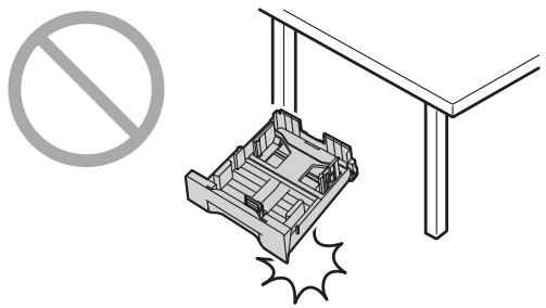 PANASONIC KXMB771E - Caution for the paper input tray - 1