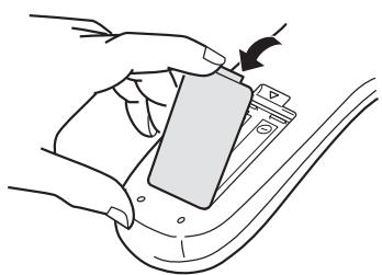 JVC XV-S302 - Einlagen der Batterien in die Fernbedienung - 1