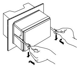 KENWOOD DDX6017 - Retrait de l'appareil - 3