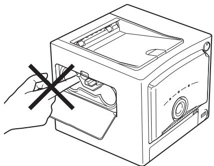 OLYMPUS P-10 - Precauciones - 1