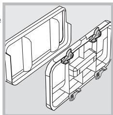 HOTPOINT AQC9 6F7 TM1 - ! ATENCION: la parte frontal de la bomba de calor está compuesta por delgadas placas metálicas. - 1