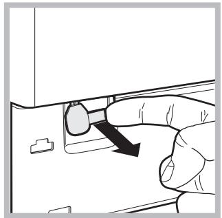 HOTPOINT AQD1071D 69 EU/A - Apertura manual de la puerta - 2