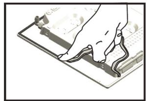 HOTPOINT PCN 641 T/IX/HA - Fitting the appliance - 3