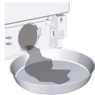 BEKO WITV8714B0W - Évacuation de l'eau restante et nettoyage du filtré de la pompe - 4