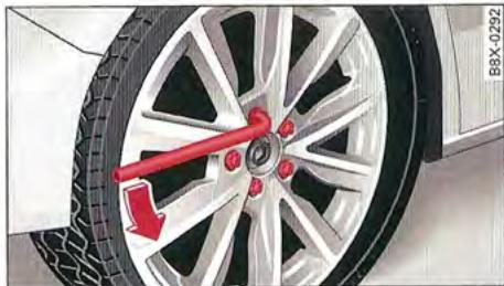 AUDI A1 2010 - Desserrage et serrage des boulons de roue - 1