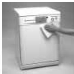 FAGOR INNOVA LFF-013 - PULIZIA DELL'ESTERNO DELLA LAVASTOVIGLIE - 1