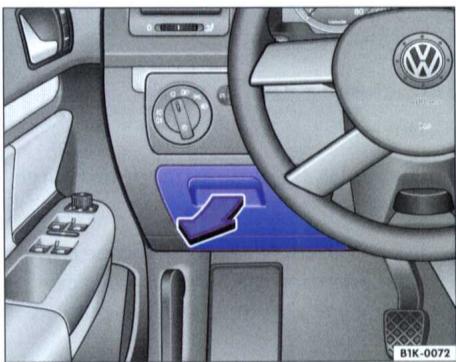 VOLKSWAGEN GOLF 5 2005 - Rangement cote conducteur - 1