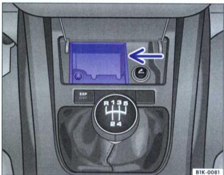 VOLKSWAGEN GOLF 5 2005 - Cendriers, allume-cigare et prises de courant - 2