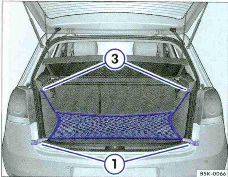 VOLKSWAGEN GOLF 6 - Example 1: accrochage à plat du filet à bagages - 1