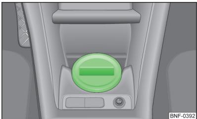 VOLKSWAGEN UP - Support multimédia - 1