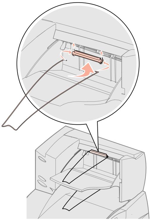 LEXMARK C762 - Installieren einer Ablageerweiterung - 4