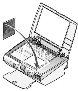 LEXMARK P4350 - Platzieren eines Dokuments auf dem Scannerglas - 2