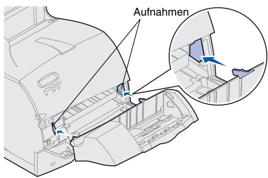 LEXMARK T620 - Installieren des Briefumschlageinzugs - 3