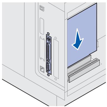 LEXMARK T622 - Installieren einer Optionskarte - 7