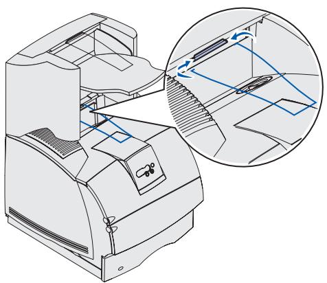 LEXMARK T634 - Installieren von Ablagen mit hoher Kapazität - 5
