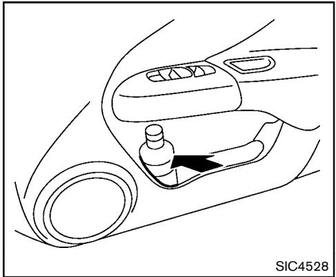 NISSAN JUKE 2012 - PRECAUTION : - 2