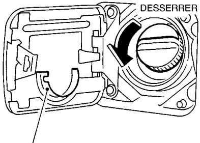 NISSAN PATHFINDER 1999 - FONCTIONNEMENT D'OUVERTURE - 1