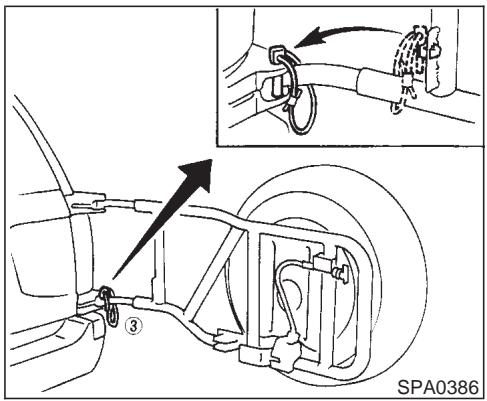 NISSAN PATHFINDER 1999 - HAYON VITRÉ - 1