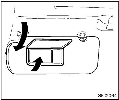 NISSAN ROGUE 2013 - ÉCLAIRAGE DU MIROIR DE COURTOISIE (si le vehicule en est équipé) - 1