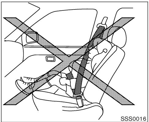 NISSAN X-TRAIL 2006 - ATTENTION - 3