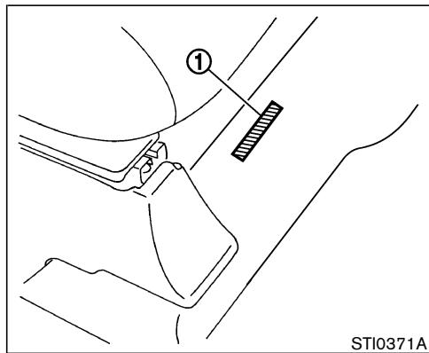 NISSAN X-TRAIL 2006 - PLAQUE PORTANT LE NUMERO D'IDENTIFICATION DU VEHICULE (VIN) - 1