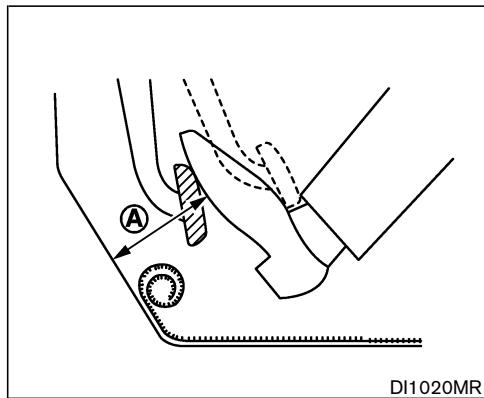 NISSAN X-TRAIL 2006 - VÉRIFICATION DU FREIN DE STATIONNEMENT - 1