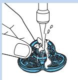 PHILIPS S9041/12 - Pulizia del rasoio除去l'acqua corrente - 3