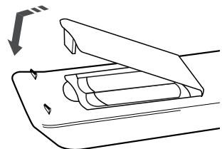 SAMSUNG AV-R720 - Insérez les piles de la télécommande - 3