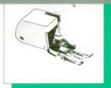 ELNA 3005 - REFITTING THE BOBBIN CASE - 4