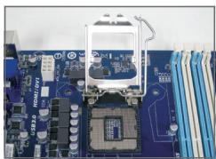 GIGABYTE GA-H87-HD3,  GA-H87M-D3H - Instalación de un procesador Intel (omitá este paso si la placá base Tiene una CPU integradha) - 1