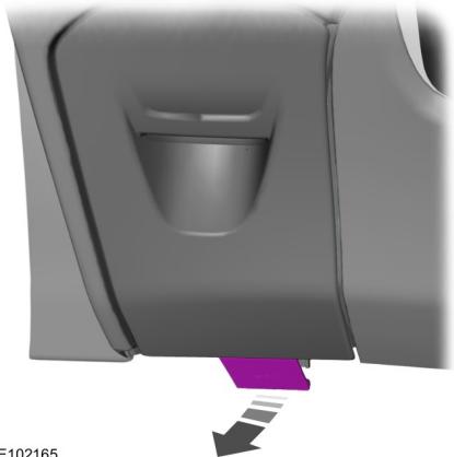 FORD FIESTA 2018 - Ouverture du capot - 1