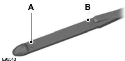 FORD KUGA 2010 - VUE D'ENSEMBLE DU COMPARTIMENT MOTEUR - 2.0L DURATORQ-TDCI (DW) DIESEL - 4