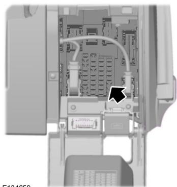 FORD RANGER 2012 - EMPLACEMENT DES BOÎTES À FUSIBLES - 4
